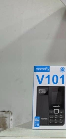 Momofly V101 Feature Phone — G-Products